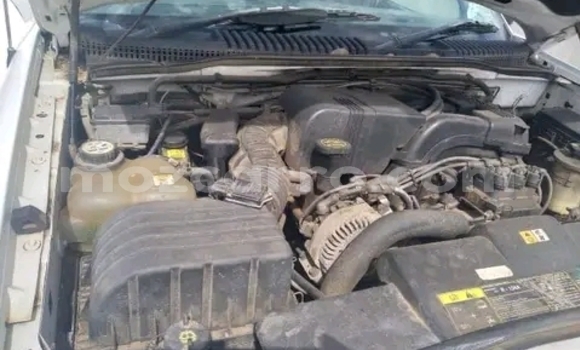 Comprar Usado Ford Explorer Branco Carro em Maputo em Maputo Comprar Usado Ford Explorer Branco Carro em Maputo em Maputo