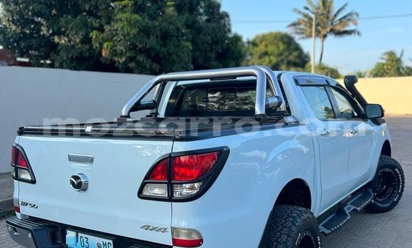 Buy Used Mazda BT-50 White Car in Maputo in Maputo Buy Used Mazda BT-50 White Car in Maputo in Maputo