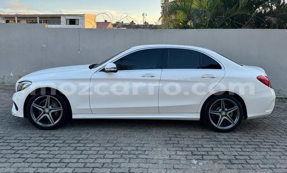 Nunua Ilio tumika Mercedes‒Benz C-klasse AMG Nyeupe Gari ndani ya Maputo nchini Maputo Nunua Ilio tumika Mercedes‒Benz C-klasse AMG Nyeupe Gari ndani ya Maputo nchini Maputo