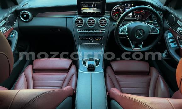 Nunua Ilio tumika Mercedes‒Benz C-klasse AMG Nyeupe Gari ndani ya Maputo nchini Maputo Nunua Ilio tumika Mercedes‒Benz C-klasse AMG Nyeupe Gari ndani ya Maputo nchini Maputo