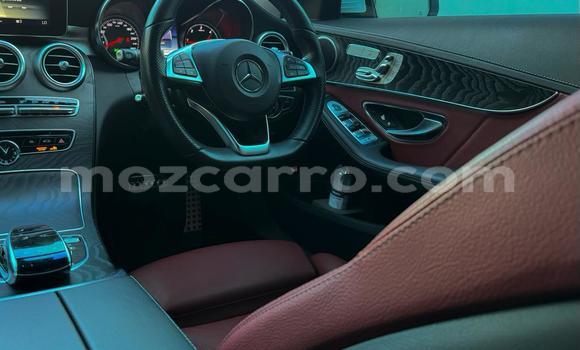 Nunua Ilio tumika Mercedes‒Benz C-klasse AMG Nyeupe Gari ndani ya Maputo nchini Maputo Nunua Ilio tumika Mercedes‒Benz C-klasse AMG Nyeupe Gari ndani ya Maputo nchini Maputo