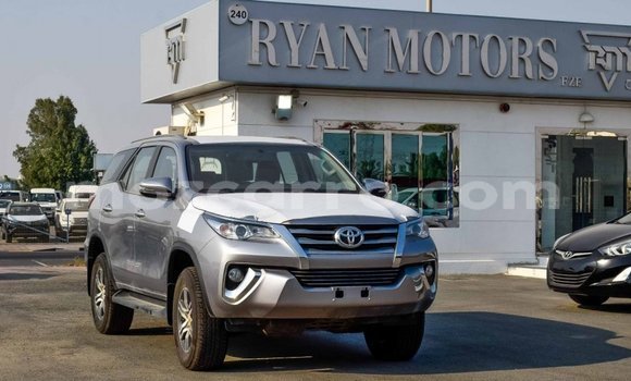 Comprar Importar Toyota Fortuner De outros Carro em Import - Dubai em Cabo Delgado Comprar Importar Toyota Fortuner De outros Carro em Import - Dubai em Cabo Delgado