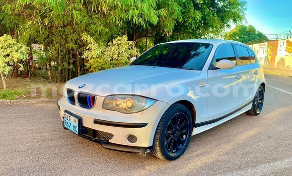Comprar Usado BMW 1-Series Branco Carro em Maputo em Maputo Comprar Usado BMW 1-Series Branco Carro em Maputo em Maputo