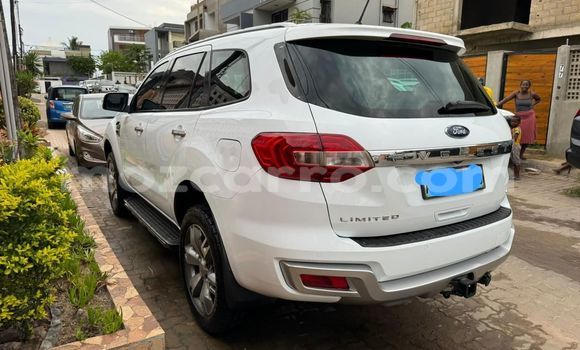 Nunua Ilio tumika Ford Everest Nyeupe Gari ndani ya Maputo nchini Maputo Nunua Ilio tumika Ford Everest Nyeupe Gari ndani ya Maputo nchini Maputo
