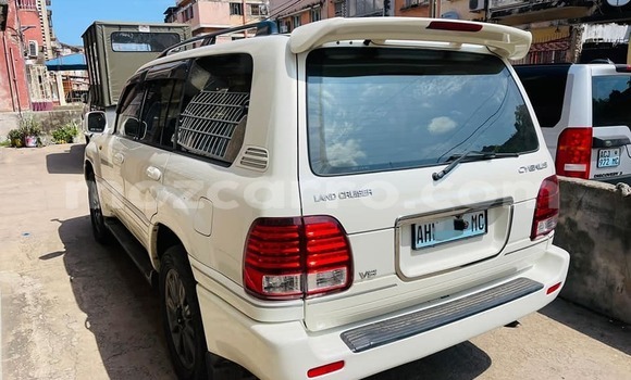 Comprar Usado Toyota Land Cruiser Prado Branco Carro em Maputo em Maputo Comprar Usado Toyota Land Cruiser Prado Branco Carro em Maputo em Maputo