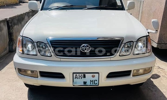 Comprar Usado Toyota Land Cruiser Prado Branco Carro em Maputo em Maputo Comprar Usado Toyota Land Cruiser Prado Branco Carro em Maputo em Maputo