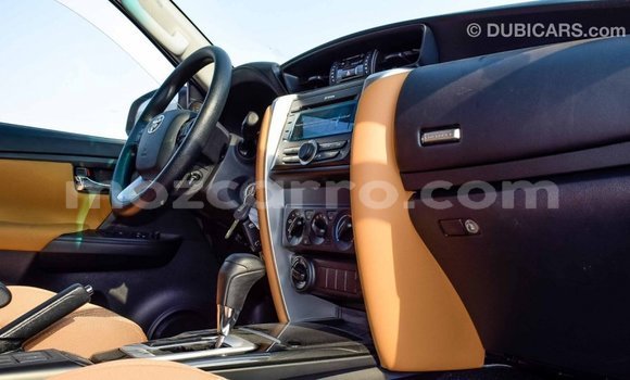 Comprar Importar Toyota Fortuner De outros Carro em Import - Dubai em Cabo Delgado Comprar Importar Toyota Fortuner De outros Carro em Import - Dubai em Cabo Delgado