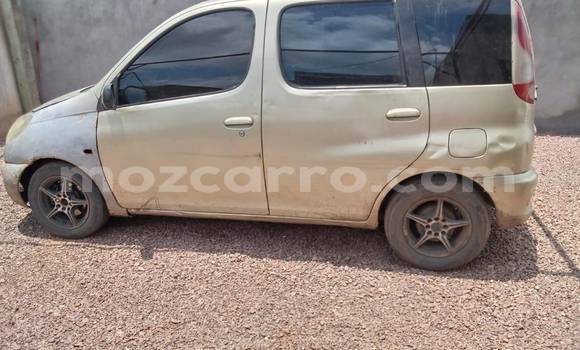 Comprar Usado Toyota FunCargo De outros Carro em Bela Vista em Maputo Comprar Usado Toyota FunCargo De outros Carro em Bela Vista em Maputo