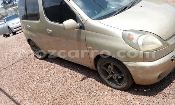 Comprar Usado Toyota FunCargo De outros Carro em Bela Vista em Maputo Comprar Usado Toyota FunCargo De outros Carro em Bela Vista em Maputo