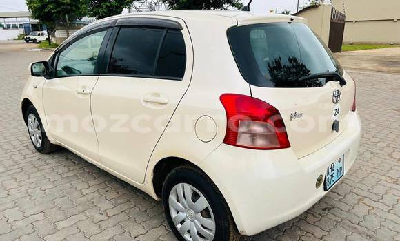 Comprar Usado Toyota Vitz Branco Carro em Bela Vista em Maputo Comprar Usado Toyota Vitz Branco Carro em Bela Vista em Maputo