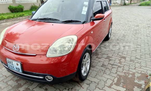 Tenga Tsaru Mazda Verisa Tsvuku Mota in Beautiful vista in Maputo