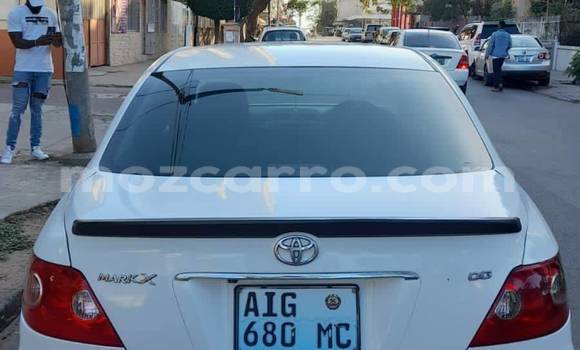 Comprar Usado Toyota Mark X Branco Carro em Búzi em Sofala Comprar Usado Toyota Mark X Branco Carro em Búzi em Sofala