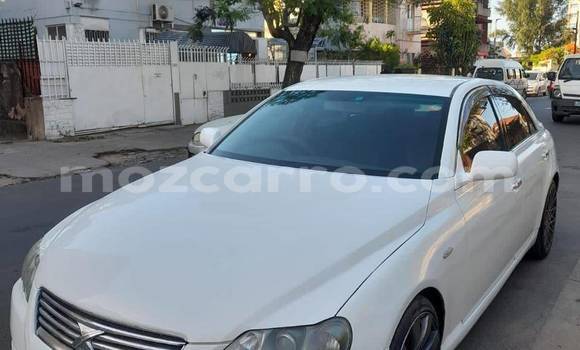 Comprar Usado Toyota Mark X Branco Carro em Búzi em Sofala Comprar Usado Toyota Mark X Branco Carro em Búzi em Sofala