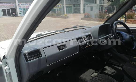 Comprar Usado TATA Indica Branco Carro em Bela Vista em Maputo Comprar Usado TATA Indica Branco Carro em Bela Vista em Maputo