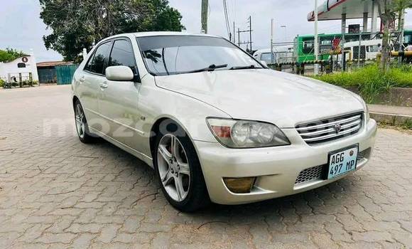 Comprar Usado Toyota Altezza De outros Carro em Búzi em Sofala Comprar Usado Toyota Altezza De outros Carro em Búzi em Sofala