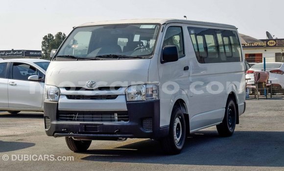 Comprar Importar Toyota Hiace Branco Carro em Import - Dubai em Cabo Delgado Comprar Importar Toyota Hiace Branco Carro em Import - Dubai em Cabo Delgado