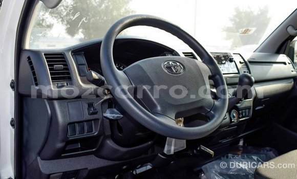 Comprar Importar Toyota Hiace Branco Carro em Import - Dubai em Cabo Delgado Comprar Importar Toyota Hiace Branco Carro em Import - Dubai em Cabo Delgado