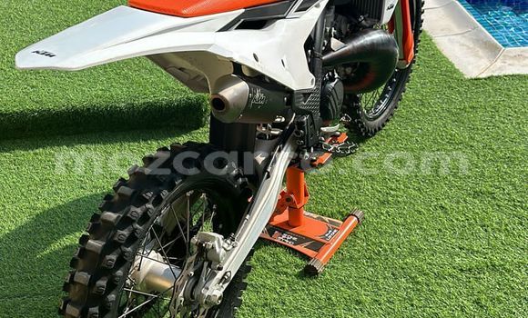 Comprar Usado KTM SX Bege Moto em Maputo em Maputo