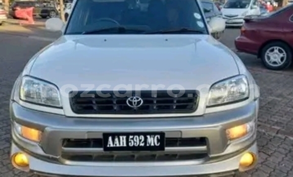 Comprar Usado Toyota RAV4 Branco Carro em Maputo em Maputo Comprar Usado Toyota RAV4 Branco Carro em Maputo em Maputo