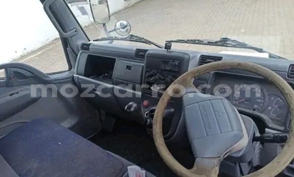 Nunua Ilio tumika Mitsubishi Carisma Nyeupe Gari ndani ya Maputo nchini Maputo Nunua Ilio tumika Mitsubishi Carisma Nyeupe Gari ndani ya Maputo nchini Maputo