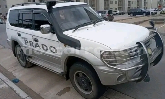 Tenga Tsaru Toyota Land Cruiser Prado Chena Mota in Maputo in Maputo Tenga Tsaru Toyota Land Cruiser Prado Chena Mota in Maputo in Maputo