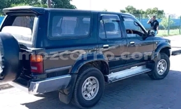 Comprar Usado Toyota Hilux Surf Azul Carro em Maputo em Maputo