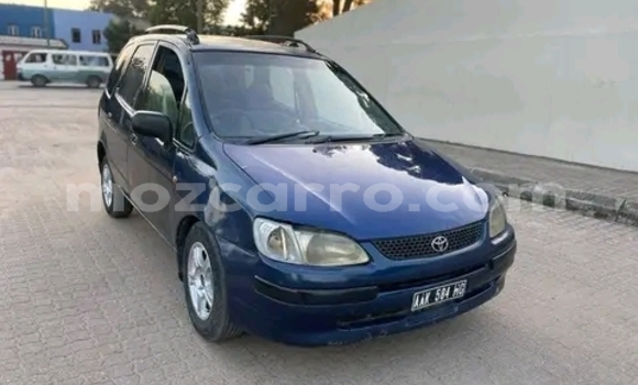 Nunua Ilio tumika Toyota Corolla Spacio Bluu Gari ndani ya Maputo nchini Maputo