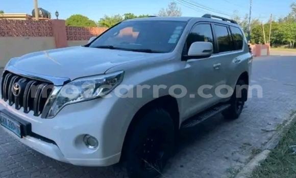Nunua Ilio tumika Toyota Land Cruiser Prado Nyeupe Gari ndani ya Maputo nchini Maputo Nunua Ilio tumika Toyota Land Cruiser Prado Nyeupe Gari ndani ya Maputo nchini Maputo
