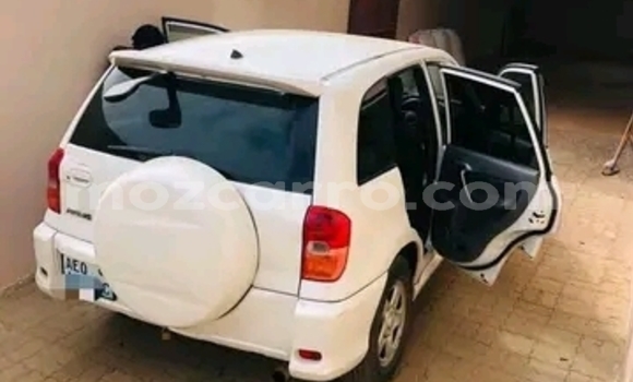 Buy Used Toyota RAV4 White Car in Maputo in Maputo Buy Used Toyota RAV4 White Car in Maputo in Maputo