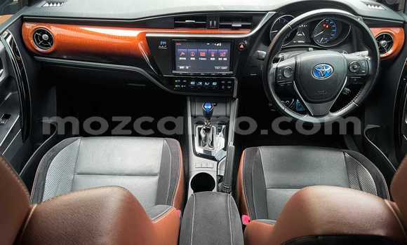 Comprar Usado Toyota Auris Azul Carro em Maputo em Maputo Comprar Usado Toyota Auris Azul Carro em Maputo em Maputo