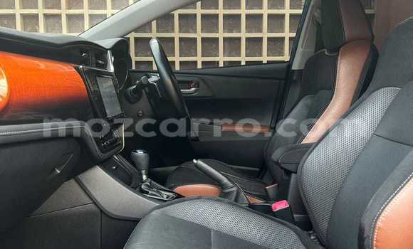 Comprar Usado Toyota Auris Azul Carro em Maputo em Maputo Comprar Usado Toyota Auris Azul Carro em Maputo em Maputo