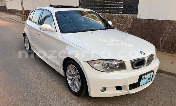 Nunua Ilio tumika BMW 3-Series Nyeupe Gari ndani ya Maputo nchini Maputo