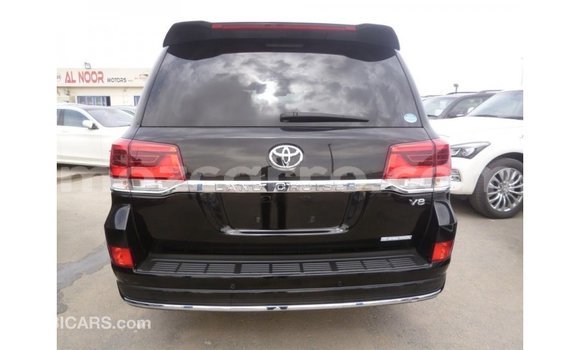 Nunua Imported Toyota Land Cruiser Nyeusi Gari ndani ya Import - Dubai nchini Cabo Delgado Nunua Imported Toyota Land Cruiser Nyeusi Gari ndani ya Import - Dubai nchini Cabo Delgado