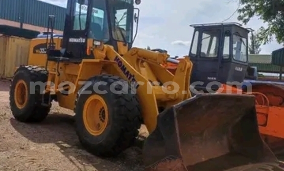 Nunua Ilio tumika Kombat T98 Nyingine Gari ndani ya Maputo nchini Maputo Nunua Ilio tumika Kombat T98 Nyingine Gari ndani ya Maputo nchini Maputo