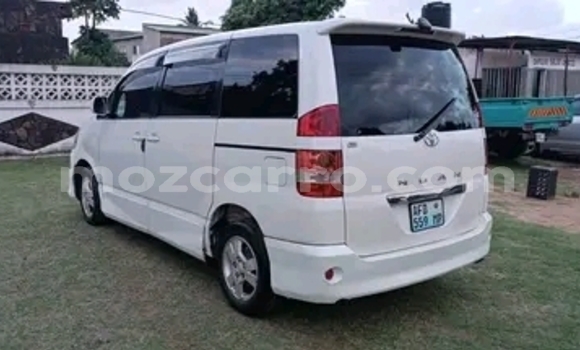Nunua Ilio tumika Toyota Noah Nyeupe Gari ndani ya Maputo nchini Maputo Nunua Ilio tumika Toyota Noah Nyeupe Gari ndani ya Maputo nchini Maputo