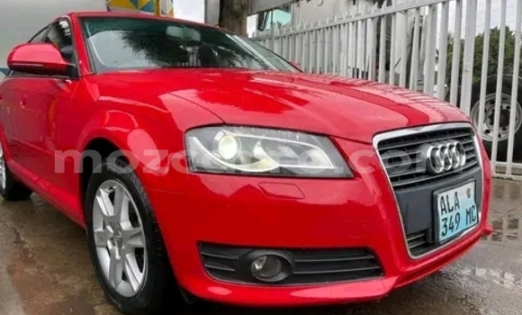 Nunua Ilio tumika Audi A4 Nyekundu Gari ndani ya Maputo nchini Maputo Nunua Ilio tumika Audi A4 Nyekundu Gari ndani ya Maputo nchini Maputo