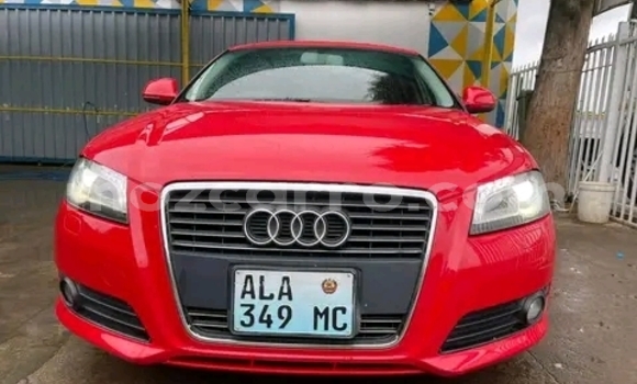 Nunua Ilio tumika Audi A4 Nyekundu Gari ndani ya Maputo nchini Maputo Nunua Ilio tumika Audi A4 Nyekundu Gari ndani ya Maputo nchini Maputo