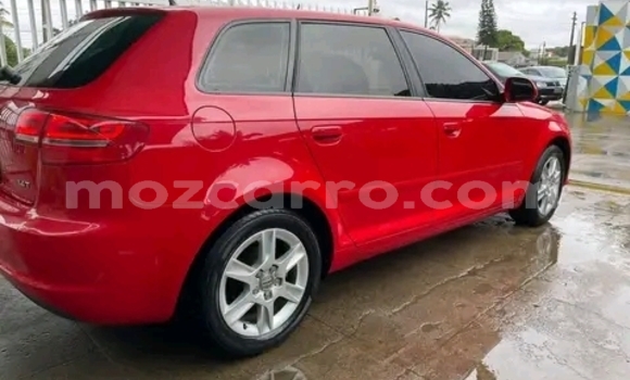 Nunua Ilio tumika Audi A4 Nyekundu Gari ndani ya Maputo nchini Maputo Nunua Ilio tumika Audi A4 Nyekundu Gari ndani ya Maputo nchini Maputo