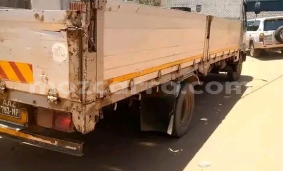 Nunua Ilio tumika Toyota C-HR Nyingine Gari ndani ya Maputo nchini Maputo Nunua Ilio tumika Toyota C-HR Nyingine Gari ndani ya Maputo nchini Maputo