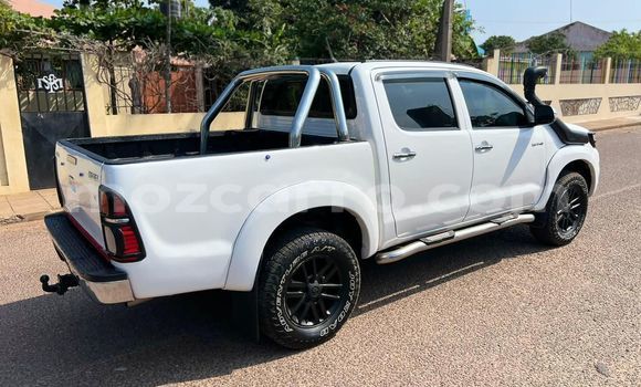 Buy Used Toyota Hilux White Car in Maputo in Maputo Buy Used Toyota Hilux White Car in Maputo in Maputo