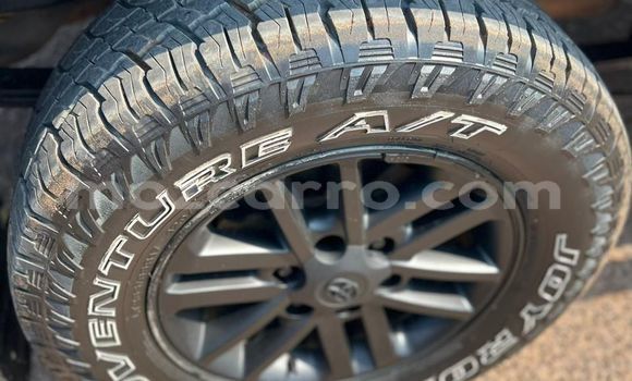 Buy Used Toyota Hilux White Car in Maputo in Maputo Buy Used Toyota Hilux White Car in Maputo in Maputo