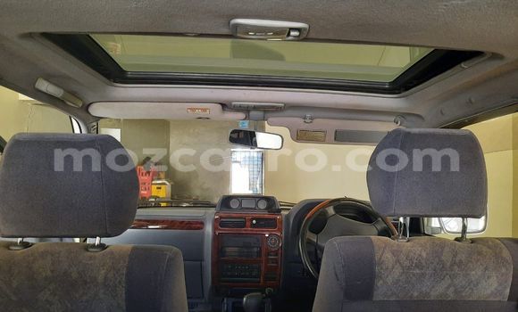 Nunua Ilio tumika Toyota Land Cruiser Prado Nyeupe Gari ndani ya Maputo nchini Maputo Nunua Ilio tumika Toyota Land Cruiser Prado Nyeupe Gari ndani ya Maputo nchini Maputo