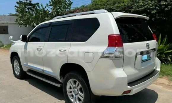 Buy Used Toyota Land Cruiser Prado White Car in Maputo in Maputo Buy Used Toyota Land Cruiser Prado White Car in Maputo in Maputo