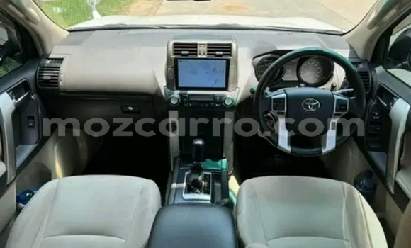 Buy Used Toyota Land Cruiser Prado White Car in Maputo in Maputo Buy Used Toyota Land Cruiser Prado White Car in Maputo in Maputo