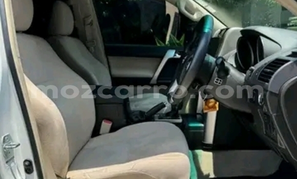 Buy Used Toyota Land Cruiser Prado White Car in Maputo in Maputo Buy Used Toyota Land Cruiser Prado White Car in Maputo in Maputo
