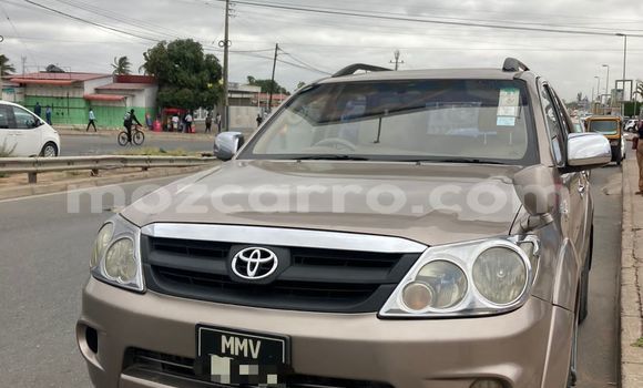 Nunua Ilio tumika Toyota Fortuner Nyingine Gari ndani ya Maputo nchini Maputo Nunua Ilio tumika Toyota Fortuner Nyingine Gari ndani ya Maputo nchini Maputo