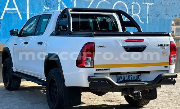 Comprar Usado Toyota Hiluxe Revo Branco Carro em Maputo em Maputo Comprar Usado Toyota Hiluxe Revo Branco Carro em Maputo em Maputo