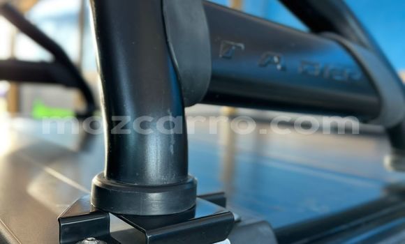 Comprar Usado Toyota Hiluxe Revo Branco Carro em Maputo em Maputo Comprar Usado Toyota Hiluxe Revo Branco Carro em Maputo em Maputo