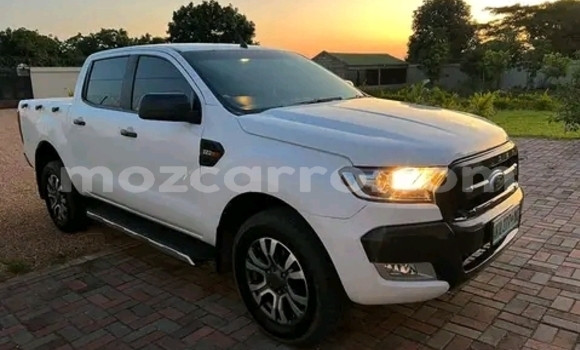 Nunua Ilio tumika Ford Ranger Nyeupe Gari ndani ya Maputo nchini Maputo
