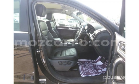 Nunua Imported Volkswagen Touareg Nyeusi Gari ndani ya Import - Dubai nchini Cabo Delgado Nunua Imported Volkswagen Touareg Nyeusi Gari ndani ya Import - Dubai nchini Cabo Delgado